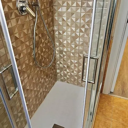 Zara - Free Parking Apartment Naples
