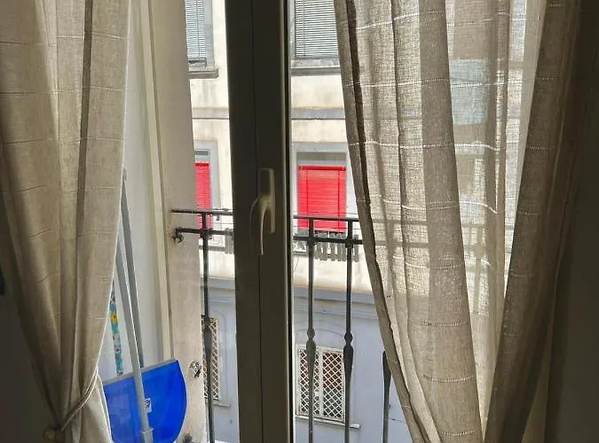 Zara - Free Parking Naples